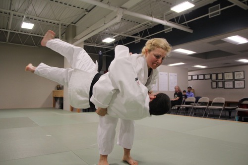 jmac-women-self-defense-near-canton